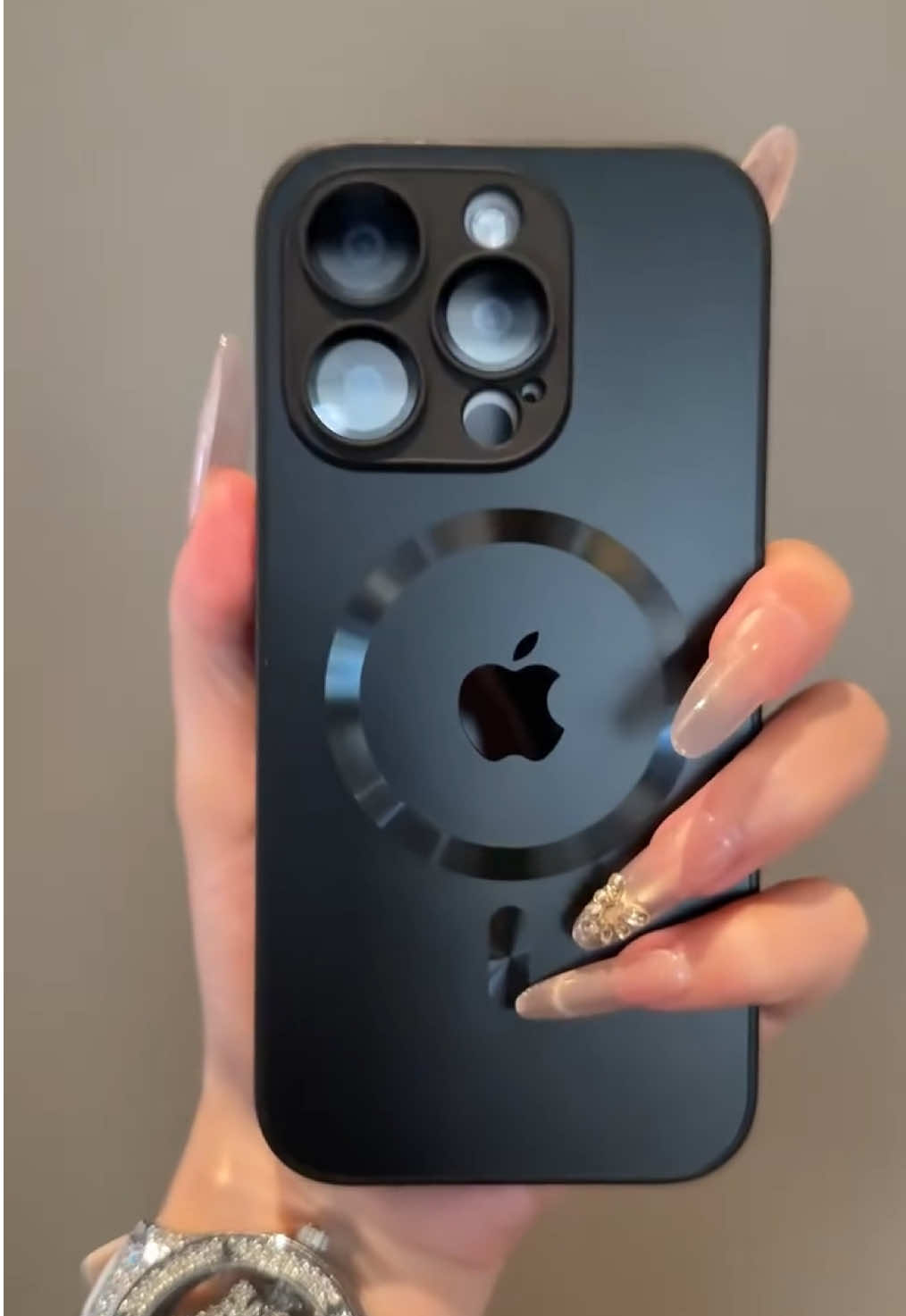 High-end mobile phone case #iphone17 #iphonecase #handyhülle #case #fypシ 