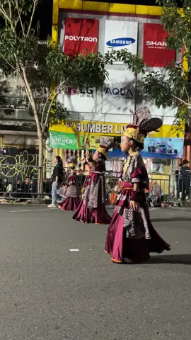 Gembreget tenan 🤏 #dhohonightcarnival #ti̇ktok #fypシ #kediri24jam #fyp 