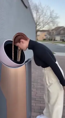 Haircut 💇‍♀️ #hairmachine #hairtok #robot #fyp #haircut 