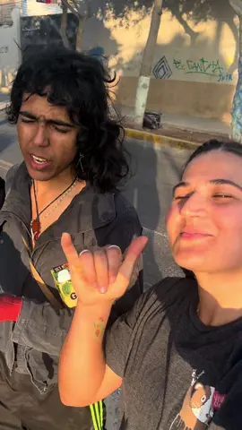 Hola mundo, hoy fue una tarde muy interesante con Gilberto….. conocí a su esposa Francis…. Esto está bien difícil pero como a mí no me gusta lo fácil mañana nos espera otro día hermoso y está historia continúara con la ayuda de sus oraciones, bendiciones hacia este lindo ser humano que tocó mi corazon.  Ya estoy en contacto con su familia y bueno con la ayuda del todo poderoso JUNTOS vamos a lograr que el salga de esto. #VenezolanosEnPeru #SalvandoAGilberto #fypシ #LosBuenosSomosMas #barranco 