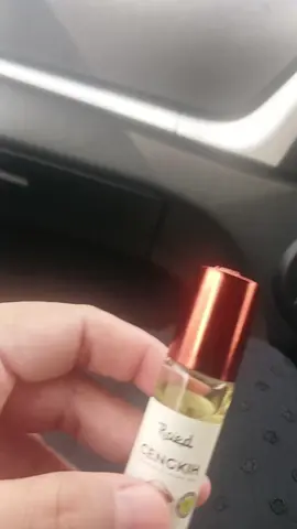 Minyak aromaterapi cengkih sesuai tuk mabuk naik kenderaan #minyakaromaterapi #minyakcengkih 