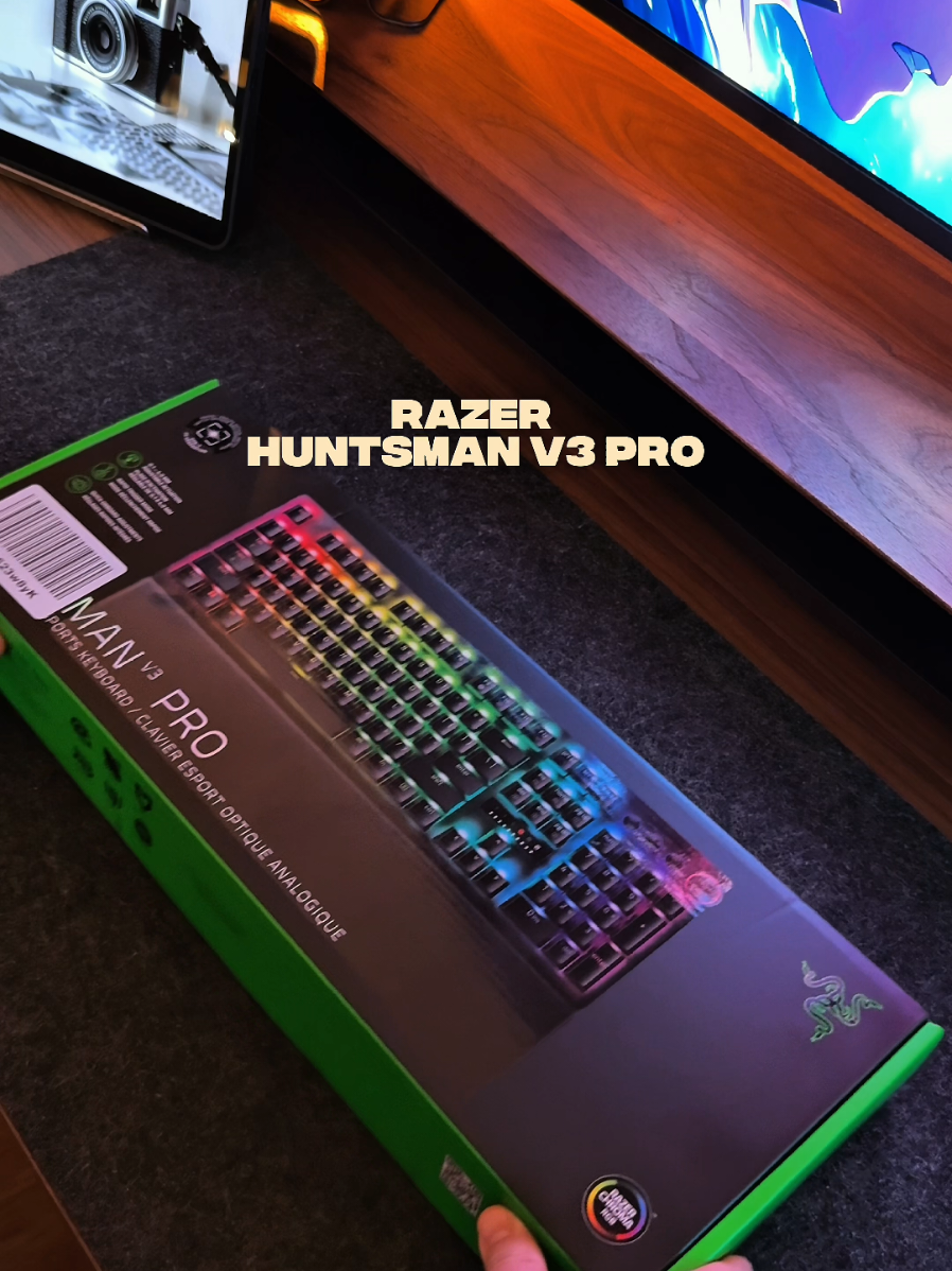 Unboxing the Razer Huntsman V3 Pro Keyboard ⌨️🖤 #gamingkeyboard #mechanicalkeyboard #keyboard #GamingSetup #razer 