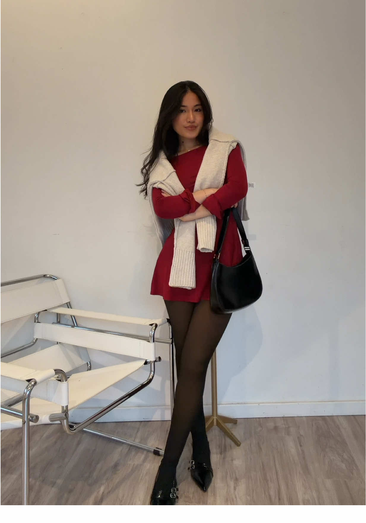 The perfect red dress for the holiday season 🎄😍 #holidaydress #reddressoutfit #tiktokshopblackfriday #tiktokshopcreatorpicks #SuperBrandDayBFCM 