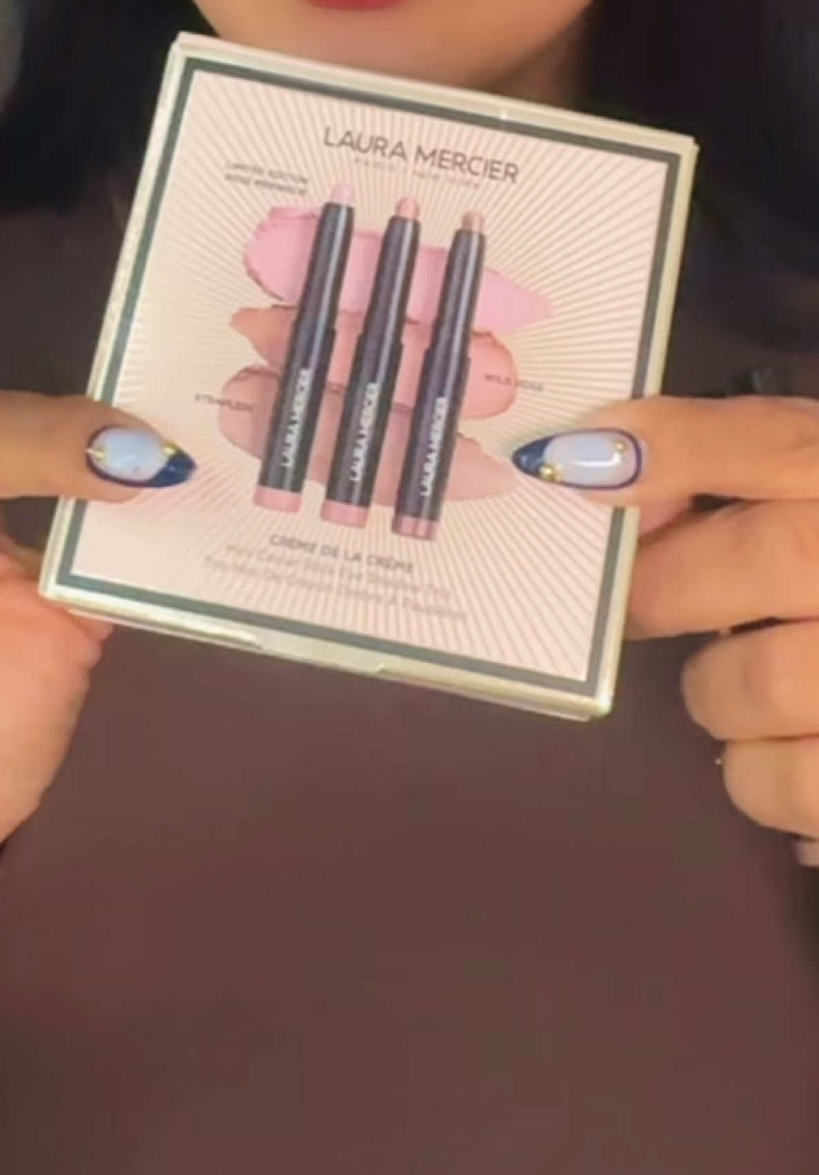 @Laura Mercier eyeshadow sticks  On sale 😍😍😍  #tiktokshopblackfriday #bfcm #makeupcontentcreator #contentcreator  #eyeshadow 