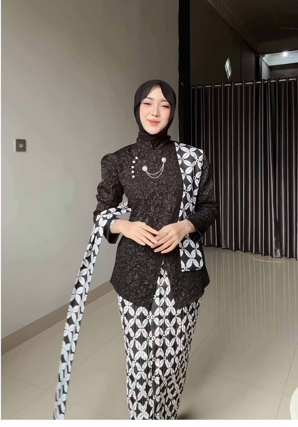 #OOTD #outfitinspo #kebayamodern #kebayabridesmaid #kebayamurah 