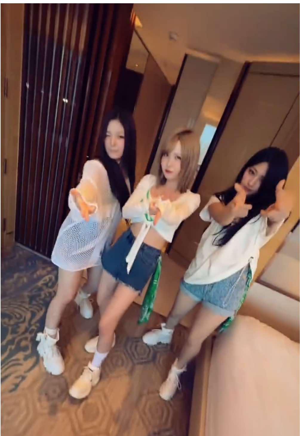 that vibe #SAYMYNAME #세이마이네임 #HITOMI #JUNHWI #SEUNGJOO