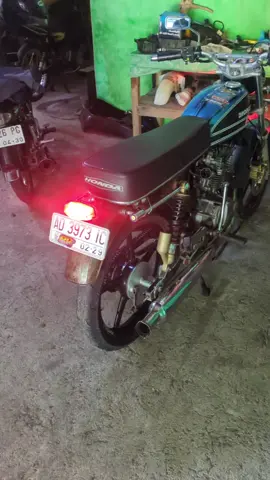 langsam disel mesin alus pora yo srit wo?  #mekanikmuda  #herek1200m  #cbnyenimaseeee  #pcproject25  #mekanikmalam 