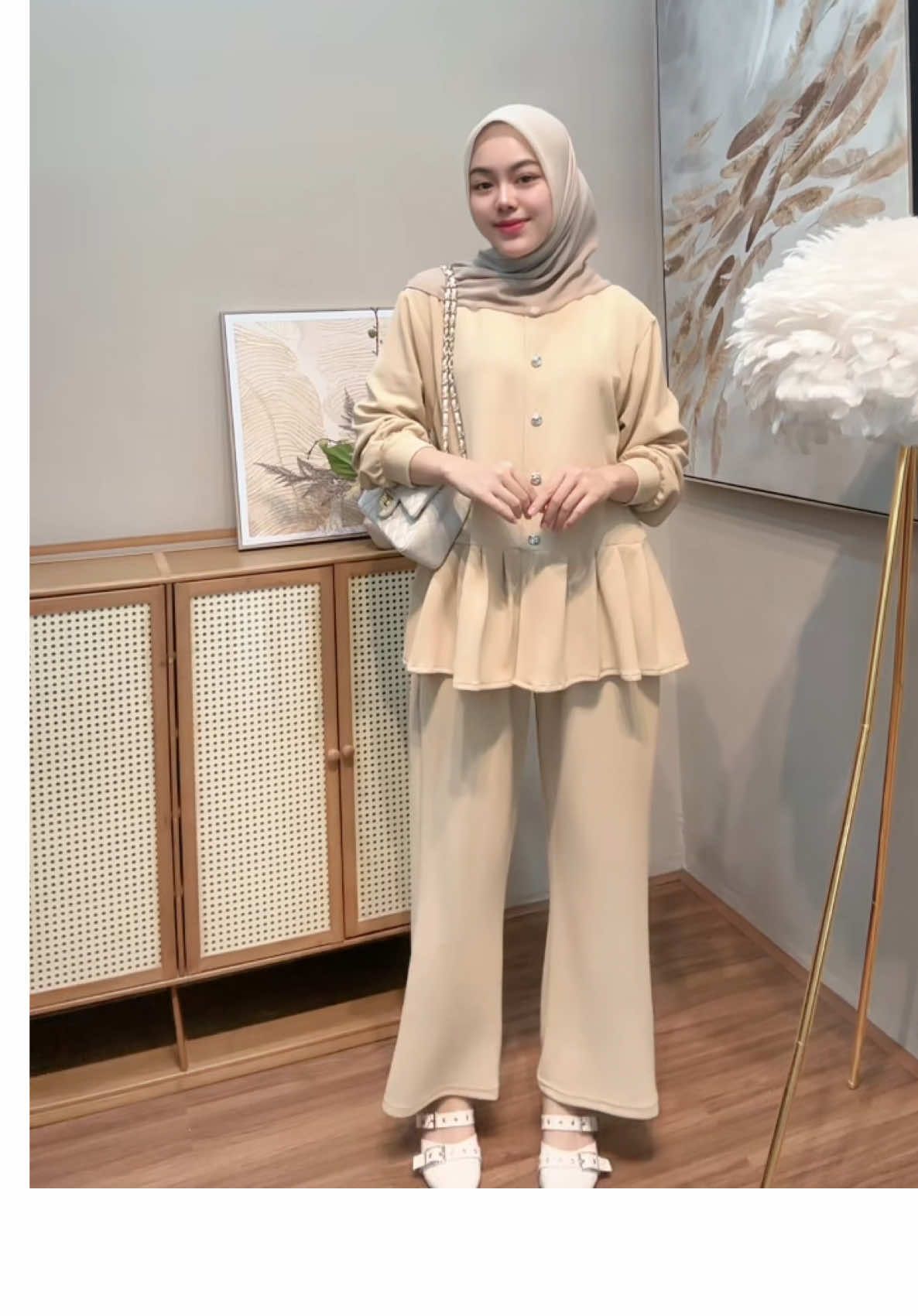 Suka banget onesetnya 🥰🥰 #OOTD #fyp 