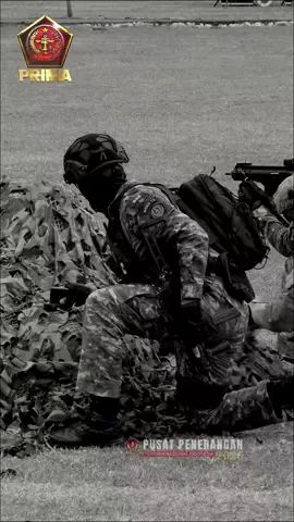 Mata dan Serangan Udara, Peran Komcad di Latihan Bersama Tentara Yordania Keikutsertaan Komcad dalam latihan gabungan TNI–Yordania menjadi wujud nyata penguatan kapasitas pertahanan. Melalui latihan terpadu ini, Komcad memperoleh pengalaman strategis untuk meningkatkan kesiapsiagaan dan profesionalisme. #tniprima #latma #komcad 