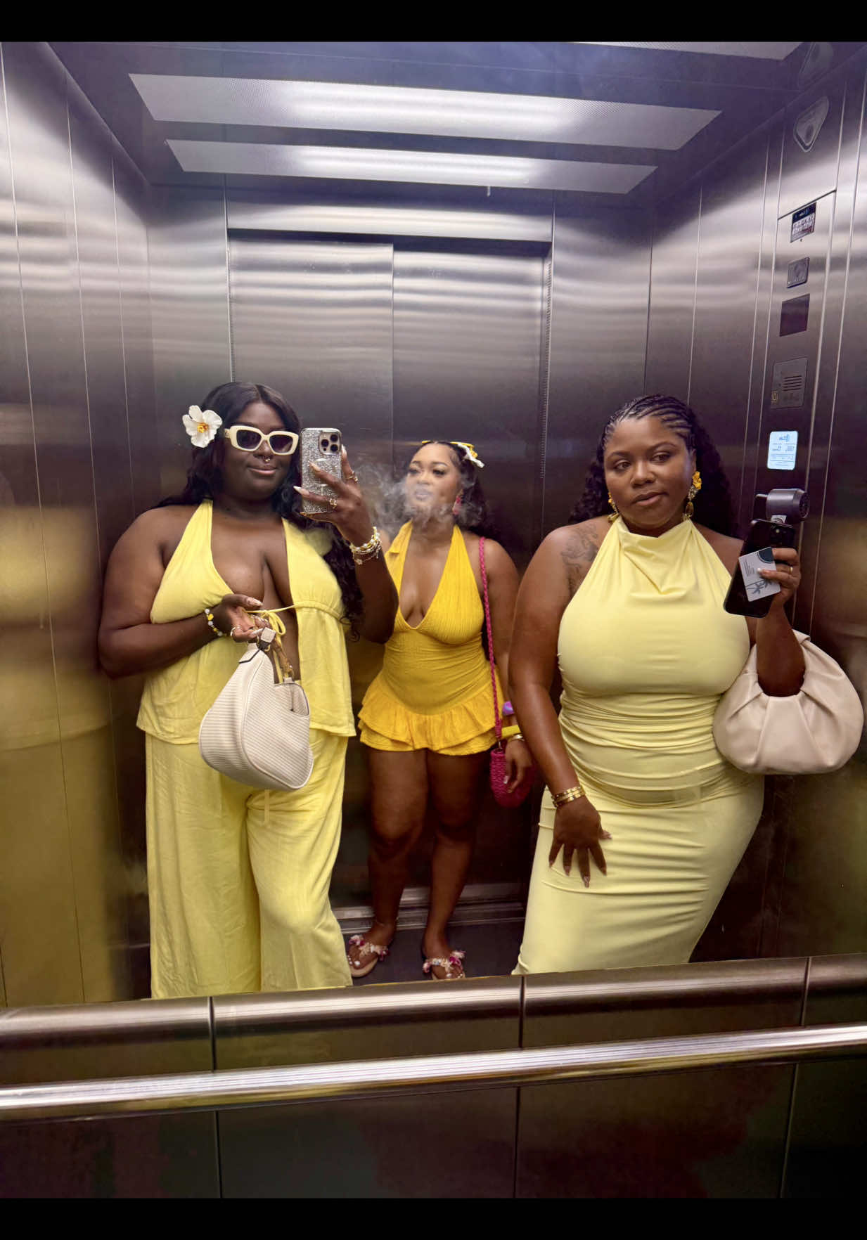 WE HAD A BALL #sintmaarten don’t owe us anything! I’m gone take Yall on this trip later . #birthdayvacation #burthdaygirl #girlstrip2025 #partyallnight @KeSh @Ma'Kayla Adams 