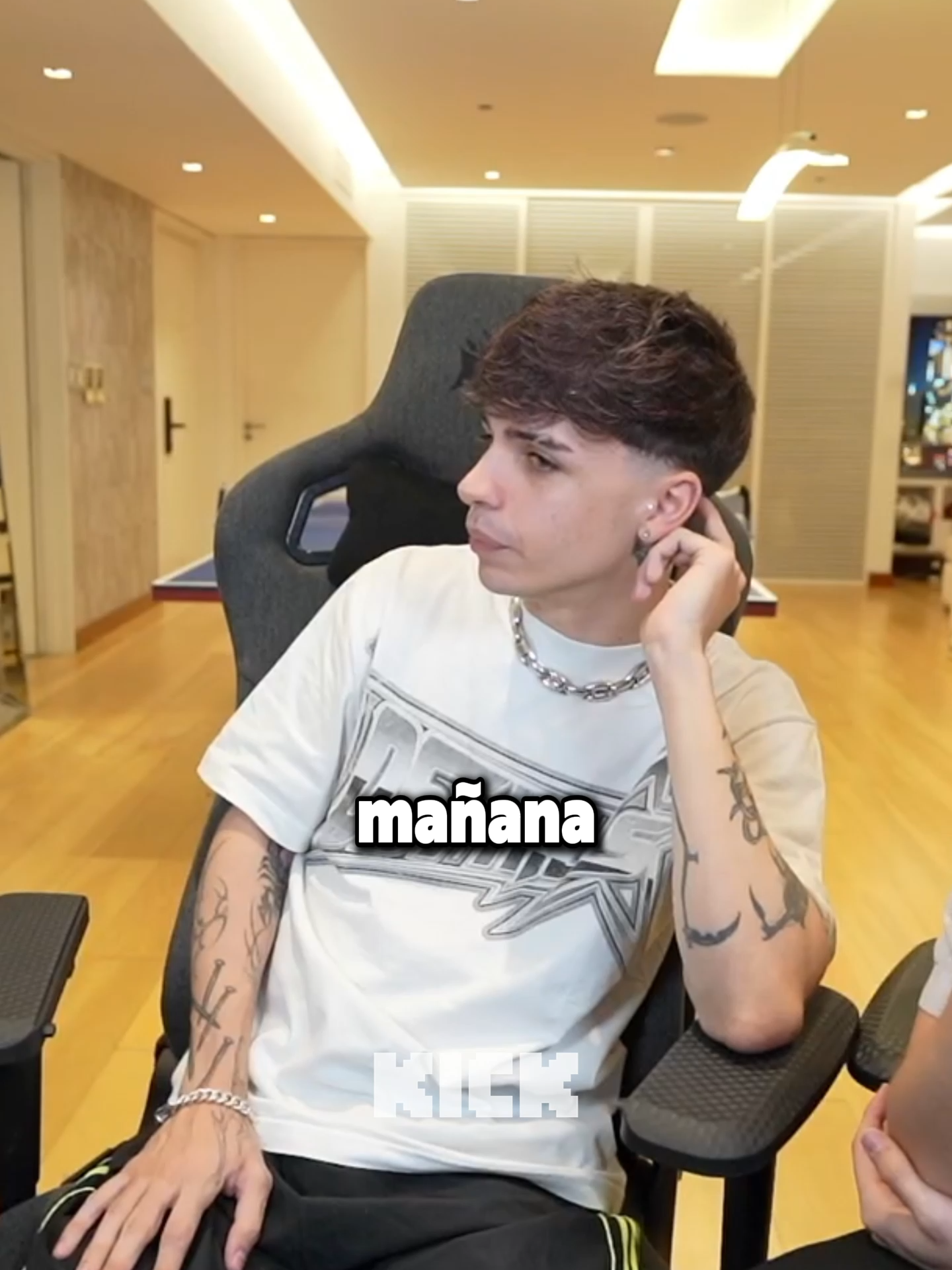 Moski se vuelve el jueves a Dubai... #bauleti #moski #viral #mernuel #sad