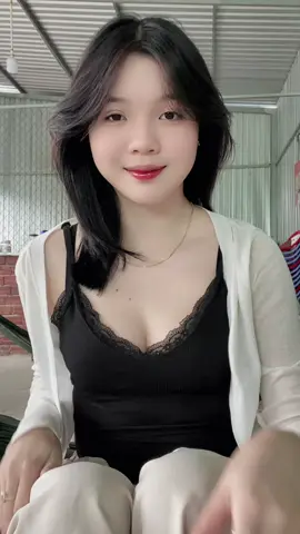 Đẹp là anh liếc mắt 