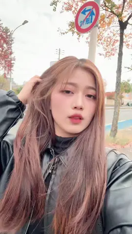 #ဂျပန်ရောက်မြန်မာမလေး😁🇯🇵 ဆံပင်ရှည်လာလဲ မညှပ်ပစ်ဘူးကွယ်