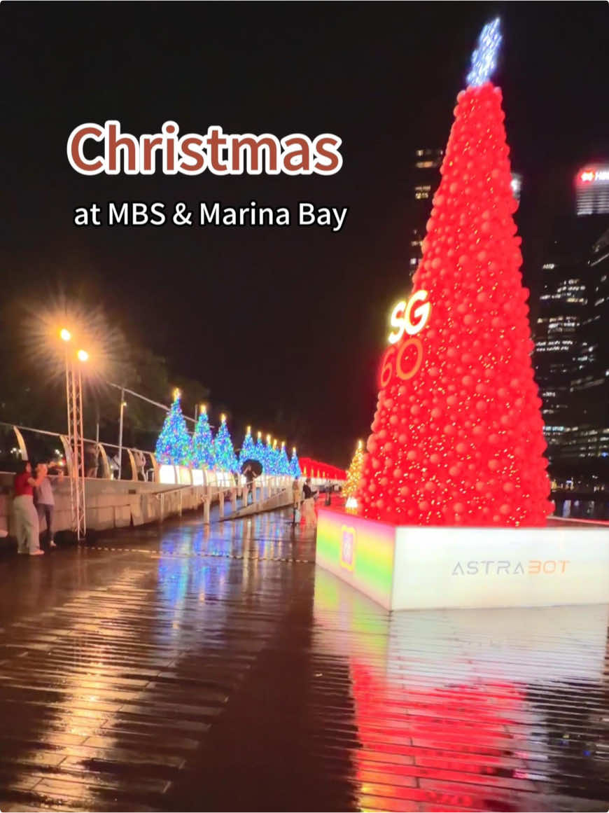Christmas Vibes  at Marina Bay Sands @Marina Bay, Singapore The nutcracker butler’s concerto  📆8 Nov 24 – 29 Dec
      7.30pm & 8.30pm
 📍The Shoppes, Grand Colonnade
 🚇 Closest MRT station Bayfront (CE1/DT16)  #marinabaysands  #chrismas2025  #exploresingapore  #singaporetiktok  #fyp 