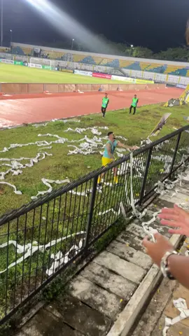 Bek rasa striker. This is RENAN ALVES 💛🔥#baritoputera #pegadaianliga2 #deltrassidoarjo #renanalves #briliga1 