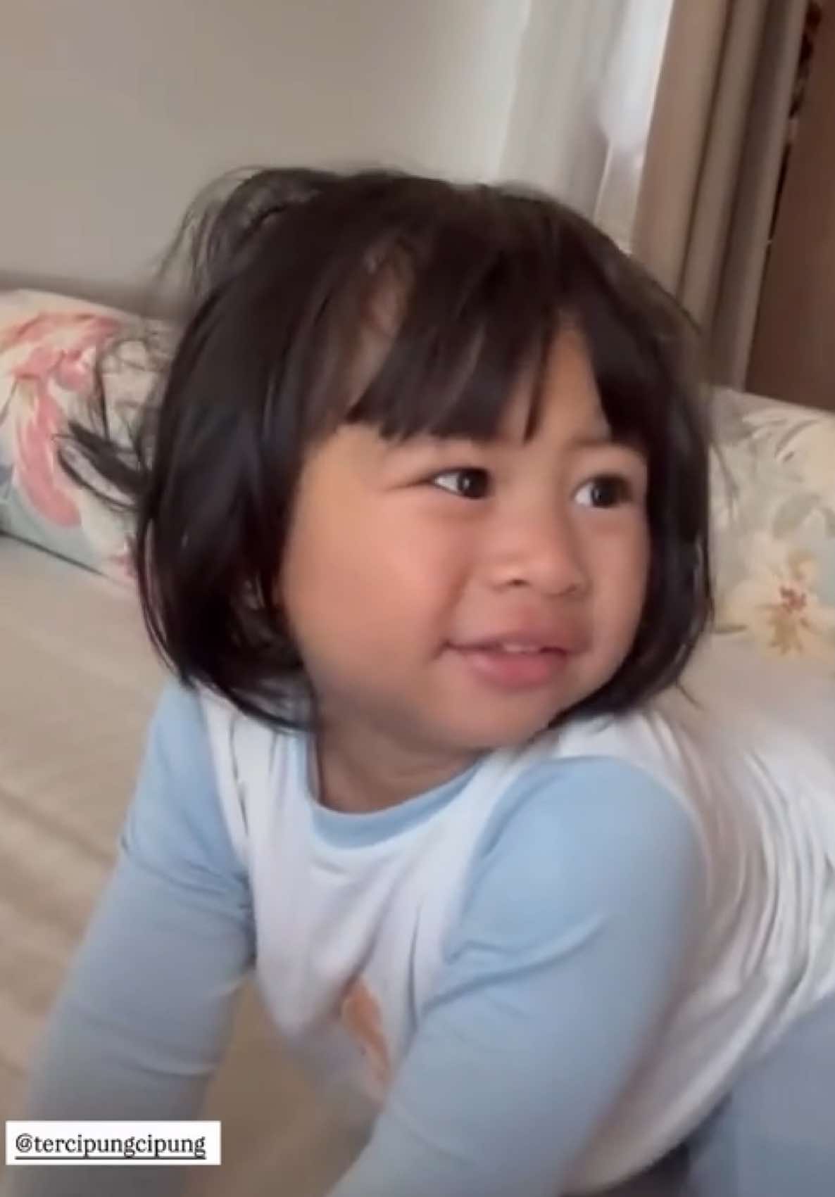 bayi bangun2 bknnya rewel malah asyikk bngt diajak ngobrol🥰❤️ #masyaallahtabarakkallah #lily #princesslily #ranaima #raffinagita1717 