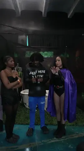 Seeing if pretty girls can follow directions!! #interview #fyp #streetinterview #brainteaser 