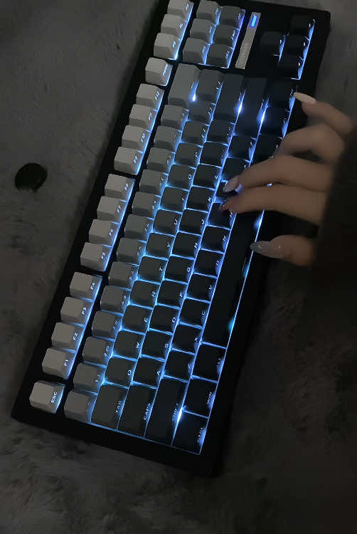 From light gray to deep space!☠️😎🤩🎮#keyboard #viral #zornher #zh870  #foryoulage #fyp #typ #foryou #customkeyboard #cool #mechanicalkeyboard #trending #game #fypシ #zornher #asmr #fypシ゚viral #foryoupage #trend 