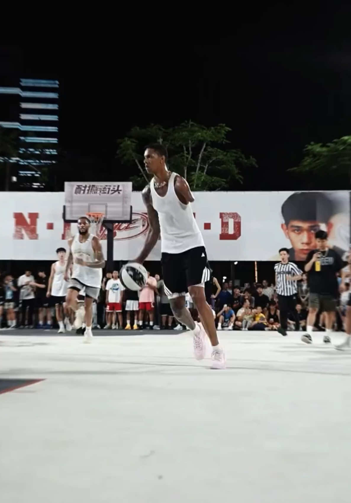 This is very impressive 🔥 (mrusman2001 /IG)  #NBA #basketball #sports #fyp #dunk 