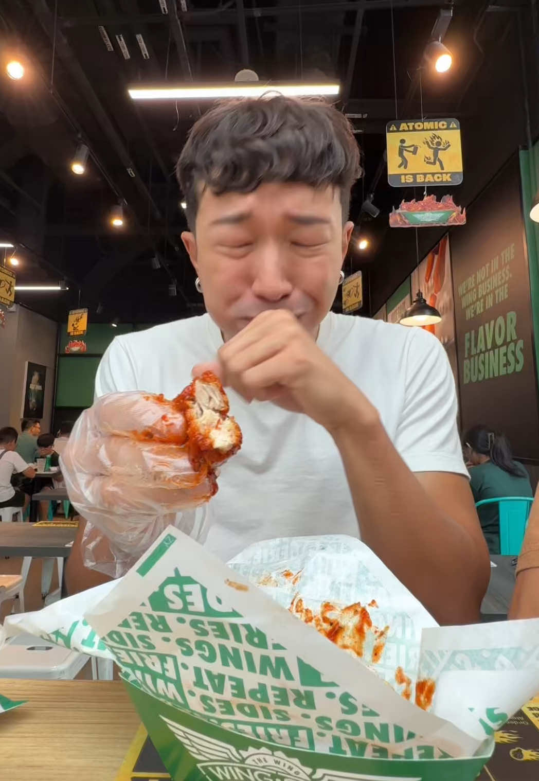 Getting my back blown out by wingstop’s atomic wings 🤯 #wingstop #atomic #chickenwings #boneless #spicy  