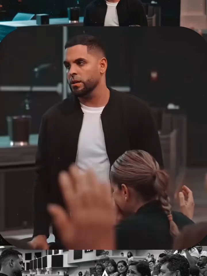 🙏🏻 Solo Dios nos da paz en medio de las situaciones difíciles 🙏🏻😭🙌🏻 “Porque un momento será su ira, Pero su favor dura toda la vida. Por la noche durará el lloro, Y a la mañana vendrá la alegría.” ‭‭Salmos‬ ‭30‬:‭5‬ ‭RVR1960‬ Dios aún habla 🗣️ #Diosaunhabla #profetizaflaco #lodigoonolodigo #profetaangelmartinez