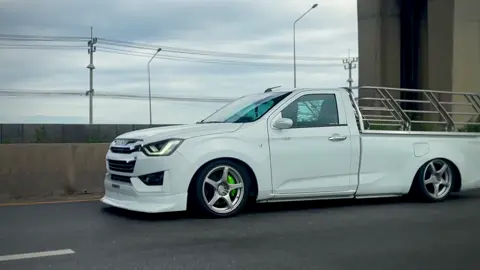 ขออภัยต่ำช้า #นายหัวเต้ย👳🏻‍♂️ #เราว่าเราเท่ห์กว่าผัวเธออีก #เราโบร๋ไงเพื่อน🤔 #ขนส่งอิสระ🐢 #ขออภัยต่ําช้า 