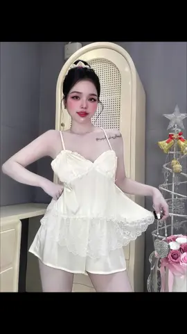 ᴛʀᴀ̆ɴɢ ʟᴇ̂ɴ ᴆɪ̉ɴʜ ɴᴜ́ɪ ᴛʀᴀ̆ɴɢ ᴛᴀ̀. 🌘 ᴀɴʜ ʏᴇ̂ᴜ ᴇᴍ ᴛʜᴀ̣̂ᴛ, ʜᴀʏ ʟᴀ̀ ʏᴇ̂ᴜ ᴄʜᴏ̛ɪ?🌸 #setbo#pijama#dobonu#dobolua#đồbộxinh#xuhuong#đồbộmặcnhàdễthương#xh#đồbộpijama#thờitrangnữ#fyp#viral#doboukem#PhanVypijama 