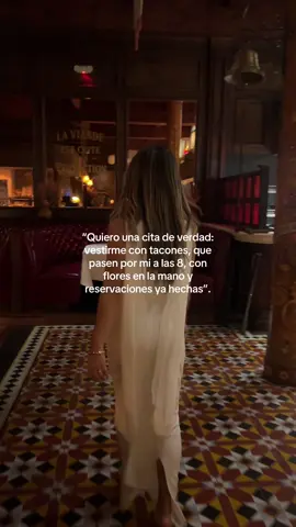 Así sí🤍#citas #cenaromantica #vestidoytacones