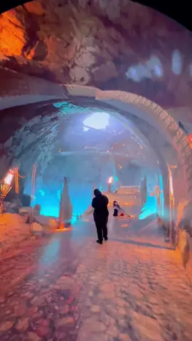 เปลี่ยนวันว่างให้กลายเป็นวันที่เต็มไปด้วยความสุข 🎨💫																																																																																#spaceandtimecube #spaceandtimecubeplus #spaceandtimecubeplusthailand #immersiveExperience #artbkk        