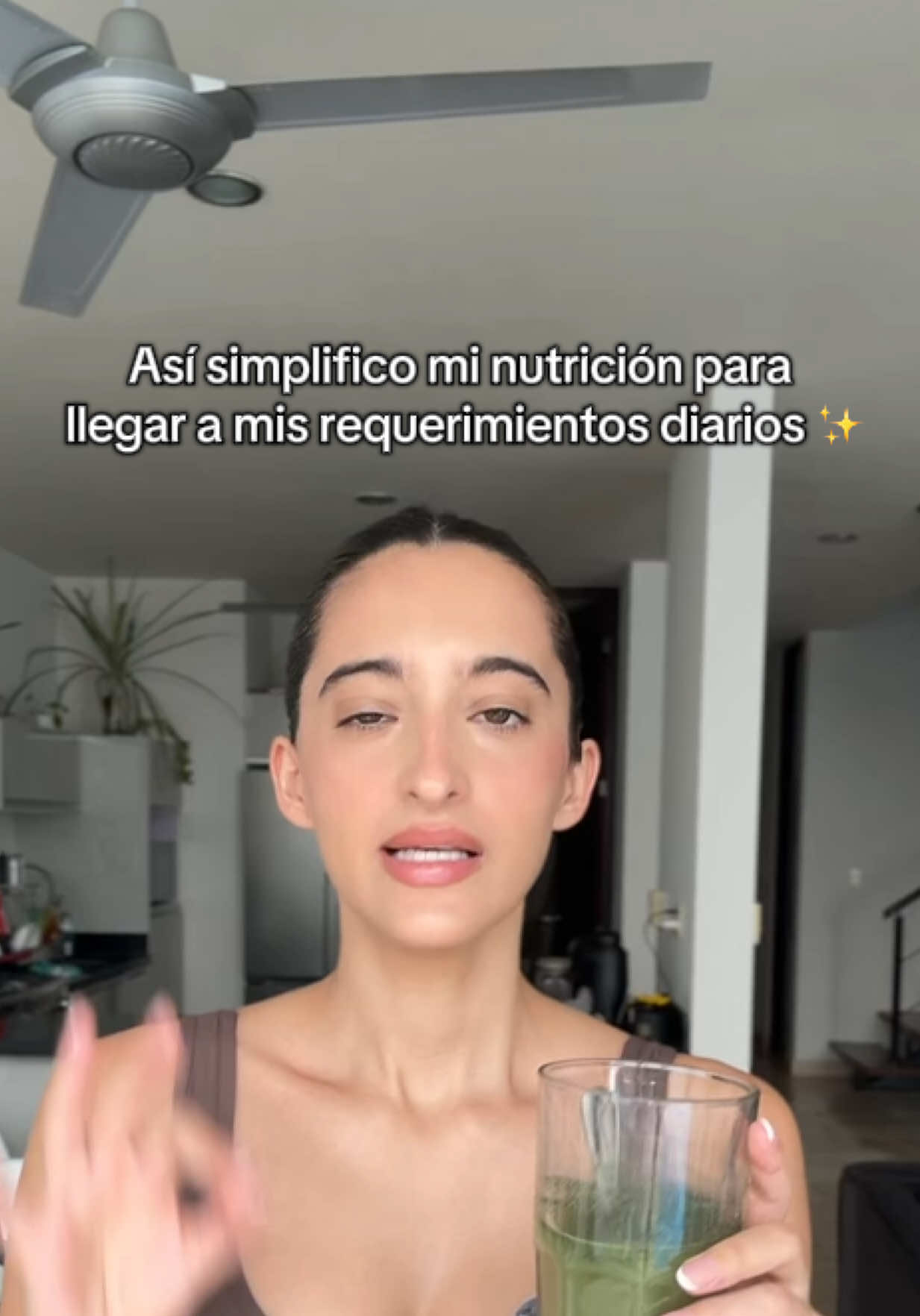 Simplificar tu nutrición sí se puede 🌿 Un scoop para apoyar tu energía, digestión y defensas sin complicarte. Mi ritual favorito para desinflamarme y sentirme bien desde adentro ✨ @FLORA01  #vidaflora #flora01 #flora0 #suplementoalimenticio #suplementointegral #saludintestinal #digestivehealth #supergreens #nutricionfacil #digestionsaludable #wellness