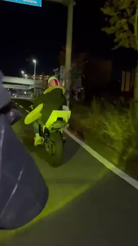 おいらが行くしかねぇな。#京都 #08 #xjr400#fyp #ワルツ機械