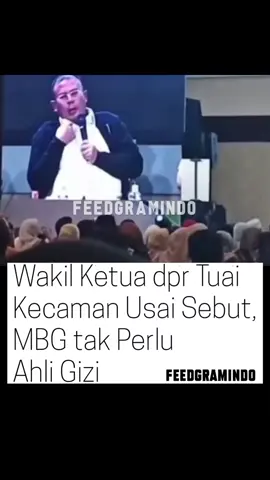Cucun Ahmad Syamsurijal, Wakil Ketua DPR RI, tengah menjadi pusat sorotan publik setelah pernyataannya dalam konsolidasi Satuan Pelayanan Pemenuhan Gizi (SPPG) MBG se-Kabupaten Bandung viral dan memicu gelombang kemarahan di media sosial. Aksi Cucun yang dianggap arogan bermula ketika seorang ahli gizi menyampaikan masalah dan solusi terkait program Makan Bergizi Gratis (MBG). Ahli gizi tersebut mengusulkan agar Badan Gizi Nasional (BGN) bekerja sama dengan Persatuan Ahli Gizi Indonesia (Persagi), termasuk kebutuhan tenaga sanitasi di setiap SPPG MBG. Namun alih-alih menerima masukan tersebut, Cucun justru tersulut emosi dan melontarkan sejumlah pernyataan kontroversial. Di hadapan forum, ia mengatakan: 