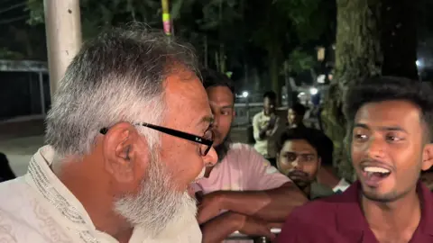 ভুলতে পারো বন্ধু তুমি আমি ভুলি নাই 😩 #maknun_hasan #trend #trending #foryoupage #folksong 