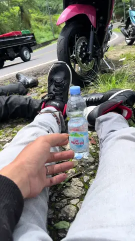 Luka dalem ternyata lebih sakit di banding luka luar😔🥀