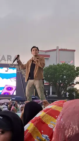 Rasa Ini || The Titans Kan... jadi mengenang lagu pas jaman masih awal kuliah. #karnavalsctvjember  #sctv #karnavalsctv #jemberasik #jember24jam 