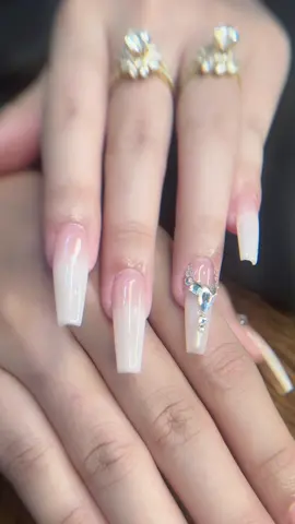 Lên mẫu Nail xinh cho em gái. Form móng úp nhà em căng đét💅 Nail Xu Hướng. Nail Tây Ninh.💸💎#camvannail♥️💸💎💵 #nailtayninh #ilovetiktok #nail #nail 