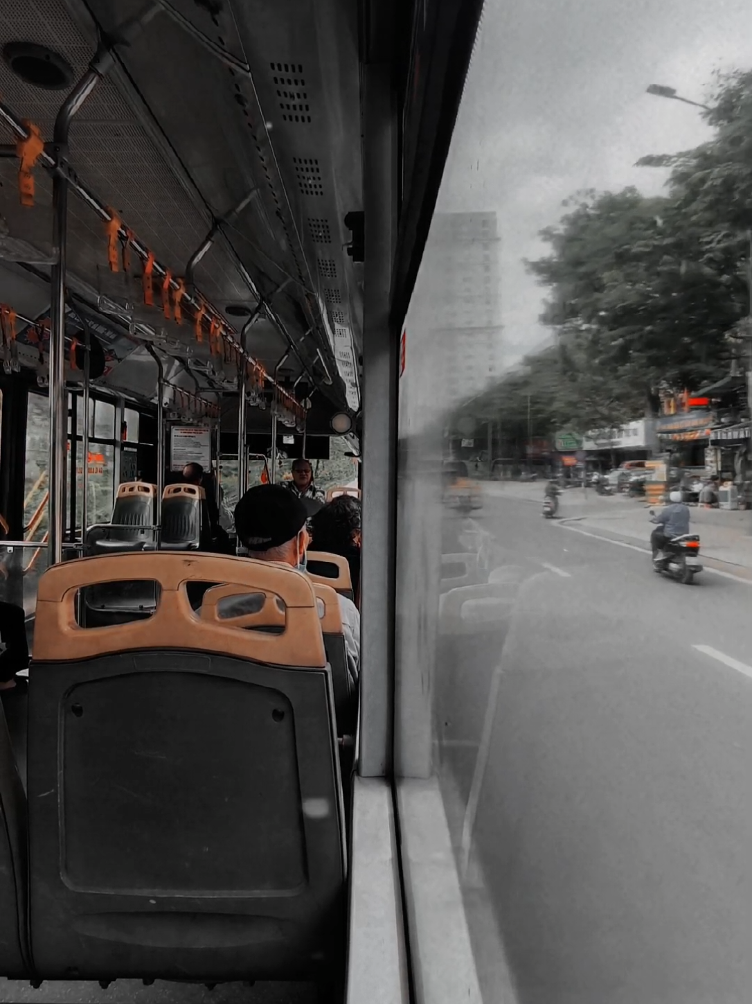 I wander haft awake moving on for dreaming's... #momentfleets #emptystreets #mvmuro #musiclyrics #CapCut 