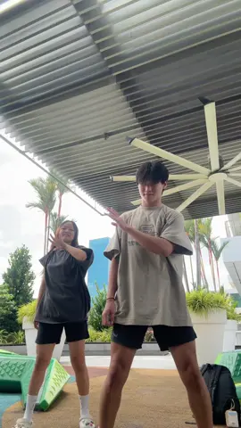 bruh this was like the 10th take i gaveup alr 😔 my bf say aft the last time he dont want shake his ass alr LAME