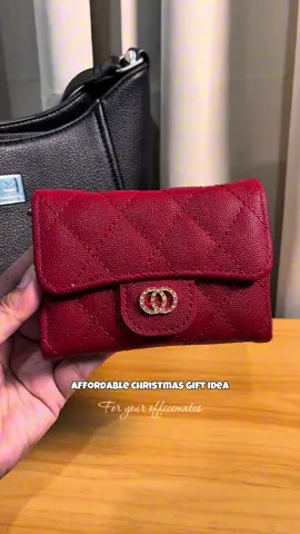 Affordable Christmas gift idea for your officemates! This classy wallet is something they will truly appreciate. #christmasgiftidea #giftforgirls #walletforwomen #affordablechristmasgiftideas #wallet 