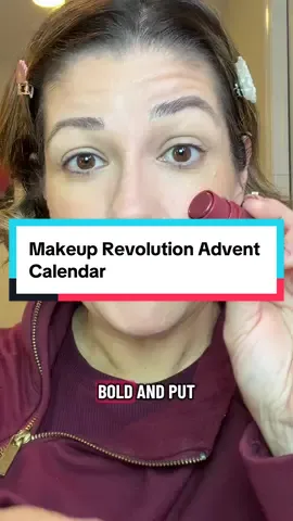 Replying to @jess OMG this #adventcalendar is amazing!! Loved this look! Let me know what you think. Thanks again @Makeup Revolution #makeuprevolution #affordablemakeup #makeupadventcalendar #makeuptryon 