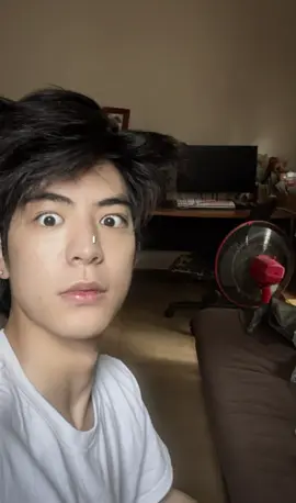 Don't trust someone who just woke up 🫩