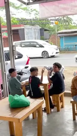 gak bayak tapi merek terlihat seneng✨️ #kulinersukabumi #berbagi #esteler #fypage #kopi 