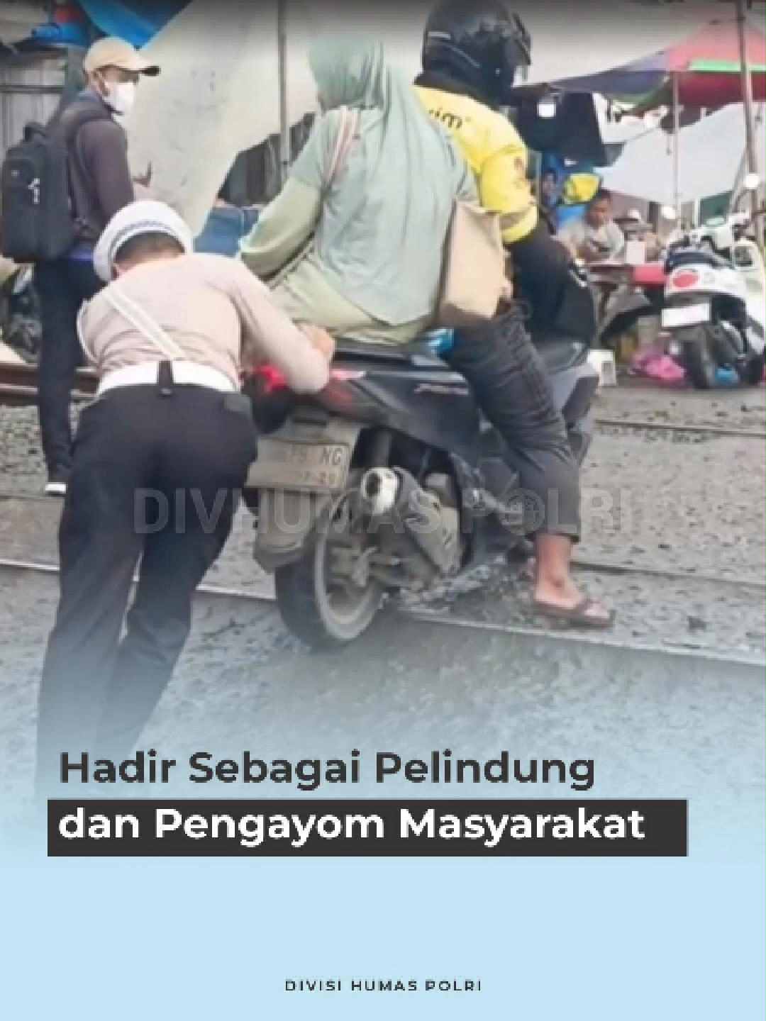 Polri akan terus hadir sebagai pelindung dan pengayom masyarakat kehadiran Polri diharapkan mampu memberikan rasa aman bagi masyarakat. Korps Bhayangkara juga aktif dalam kegiatan sosial, membantu korban bencana, menjaga ketertiban di lingkungan hingga mendengarkan aspirasi dan keluh kesah masyarakat. Polri akan terus berupaya memperkuat kepercayaan publik dengan harapan dapat menjadi simbol perlindungan, pengayoman dan pelayanan yang benar-benar dirasakan manfaatnya oleh seluruh lapisan masyarakat. Terus Mengabdi Dengan Humanis Wujud #PelayananPolisi Maksimal Untuk Masyarakat