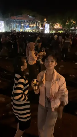 markonah konser tabola bale  dulu yaa @Juan Reza #barbiemarkonah #zitaanjani #lamsel #lamselfest #fyp