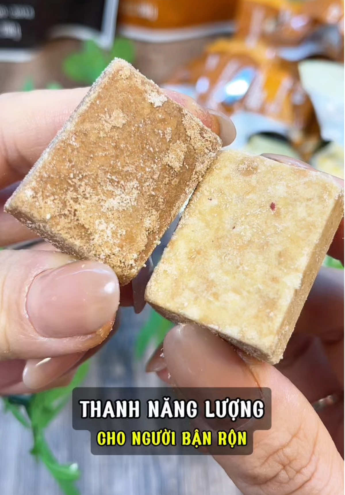 Thanh năng lượng KimPhufood siêu ngon mà tiện lợi #hoaanqua #thanhnangluong #anvat #reviewanngon #luongkhomini  @Hoà Ăn Quà  @Hoà Ăn Quà  @Hoà Ăn Quà 