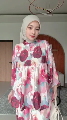 Marisa one set Motif rose 