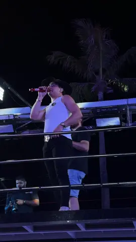 Aqui merece todo o sucesso do mundo ❤️👏🏻