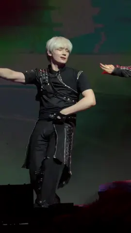 Hee needs to come home 🫦#tomorrow_x_together #hueningkai 