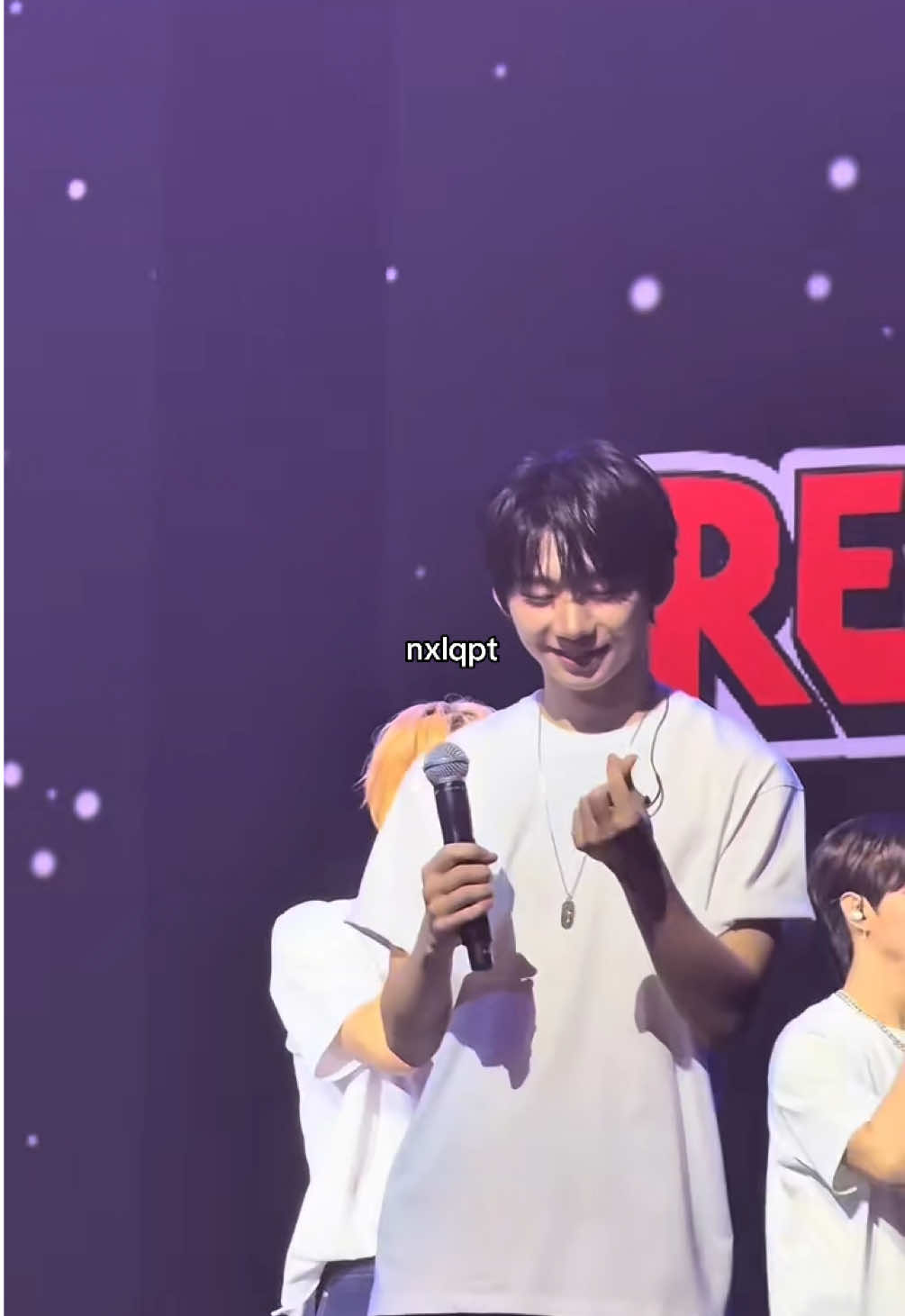 이때 한이 너무 이뻤다.. ♡︎ #아홉 #박한 