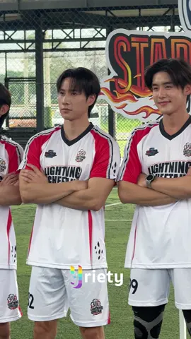 โฉมหน้าสุดหล่อของนักกีฬาฟุตซอลจากทีม #LightningCheetah ที่จะไปพบกับทุกคนใน #GMMTVStarlympics2025  🥅 ถ้าวัดกันที่หน้าตาและความพร้อมทีมนี้ก็ไม่แพ้นะค้าบ ❤️ #LengThanaphon #Francnrp #OhmThitiwat #swensurf #javabh #brightrpp #tananloh_ #punpnsm #papangpt #Yriety